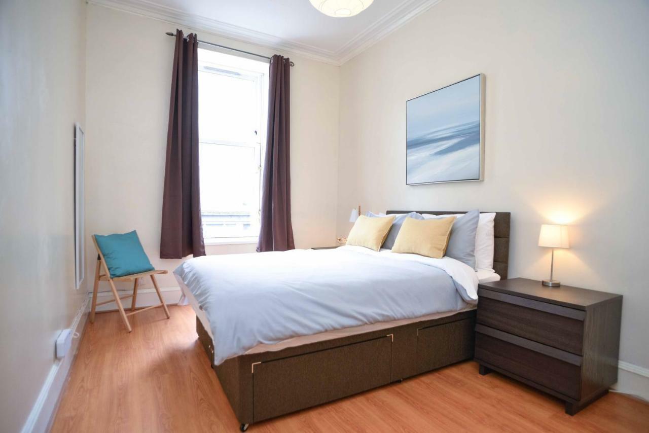 Modern Flat In Rosemount/city Centre *